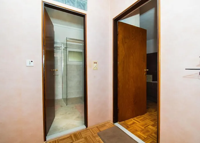 Mirjam Apartamento *