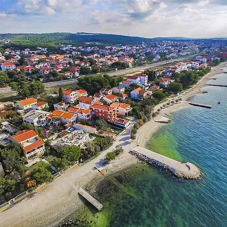 Mirjam Apartamento *